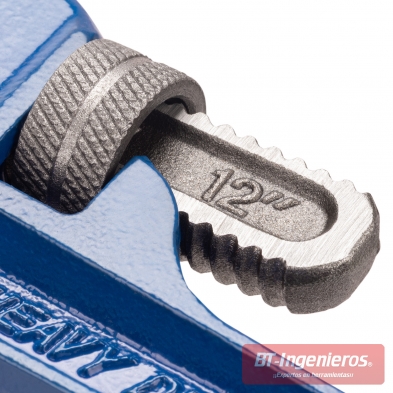 Rueda de ajuste moleteada con control fino para apertura de mordaza