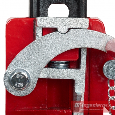 Detalle del seguro de inversión modo elevación y bajada del gato de trinquete 2.