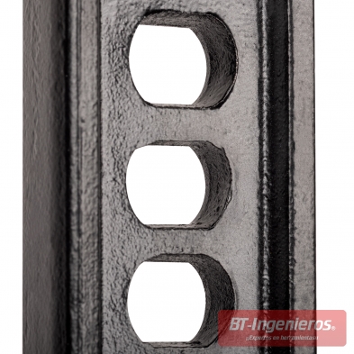 Detalle de los orificios de la cremallera del gato Hi-Lift 120 cm.