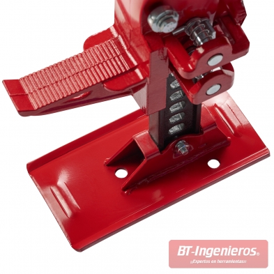 Detalle de la base amplia y estable del gato mecánico de 120 cm Piramide PRO.