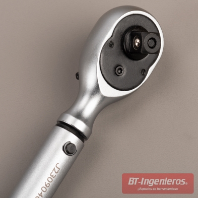 Llave dinamométrica JCB 3/8 10–60 Nm con maletín rígido profesional.