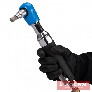 Carraca neumática Draper 1/2 pulgadas en uso, diseño compacto y ligero con alto rendimiento