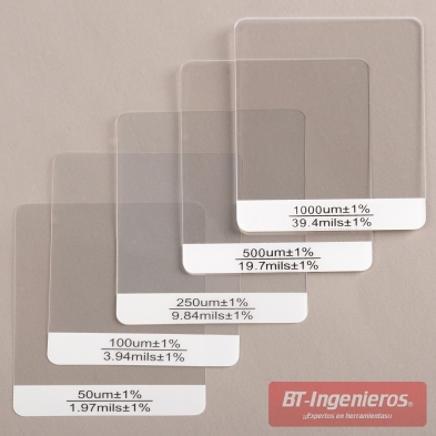 Láminas patrón de 50, 100, 250, 500 y 1000 µm mostradas para calibración del medidor de pintura
