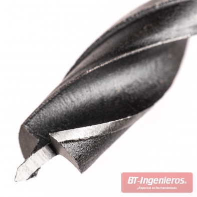 Detalle punta centradora de broca helicoidal para madera