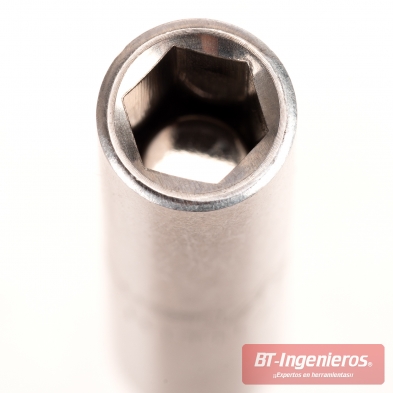Detalle del alojamiento hexagonal de 1/4" del portapuntas magnético