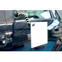 Pantalla PDR instalada en vehículo mostrando reflejo de abolladura sobre la chapa