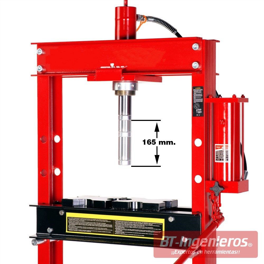 Recorrido vertical del piston de la prensa hidraulica