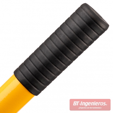 Asa con cubierta plástica para mejorar el agarre.