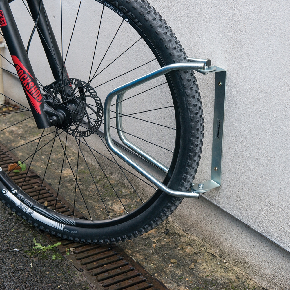 Soporte de pared para bicicleta.