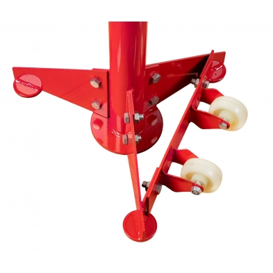 Soporte mecánico robusto con base reforzada y ruedas laterales.