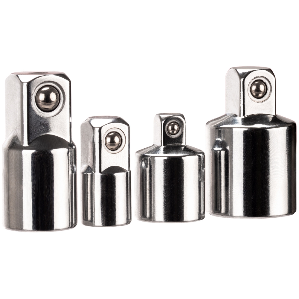 Detalle del adaptador de carraca profesional de acero CR-V con acabado cromado pulido