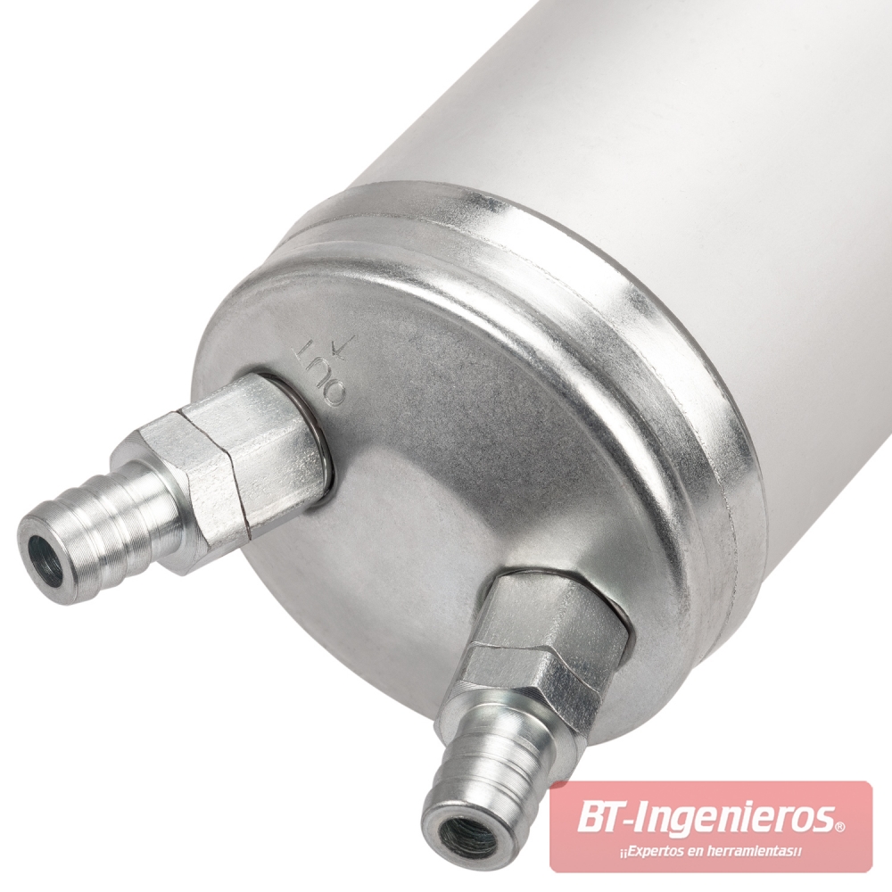 Detalle de la boquilla de salida de la bomba manual Suction Gun 500 cc