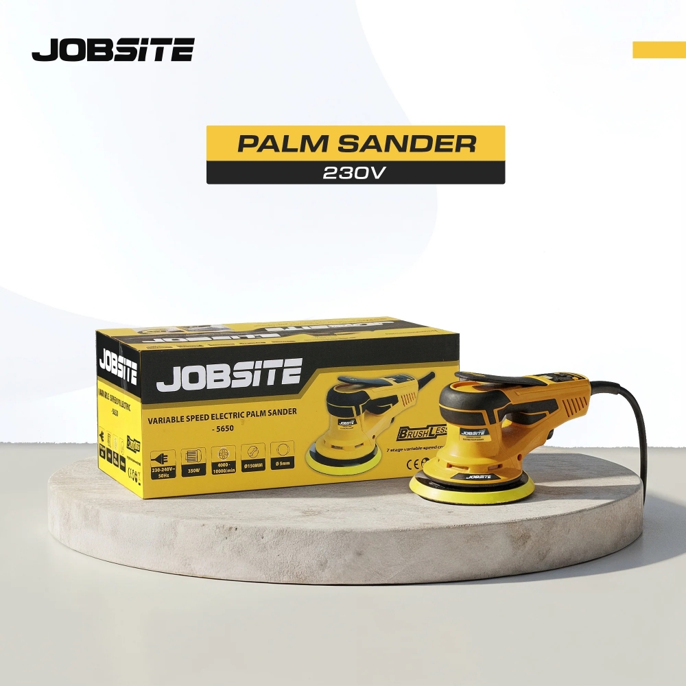 Caja de lijadora Jobsite 230V con la herramienta en exposición sobre mesa de trabajo.