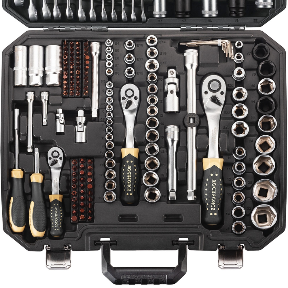 Vista completa del maletín Rockforce 216 piezas con carracas y vasos organizados