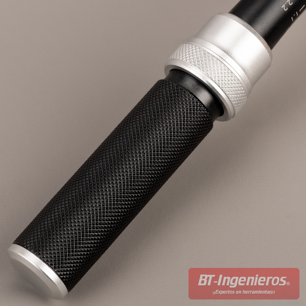 Ajuste del par de apriete mediante collar de bloqueo en llave dinamométrica JCB.