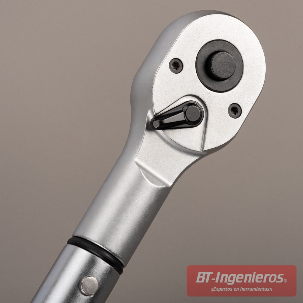 Cabezal con trinquete reversible de 72 dientes en llave dinamométrica JCB.