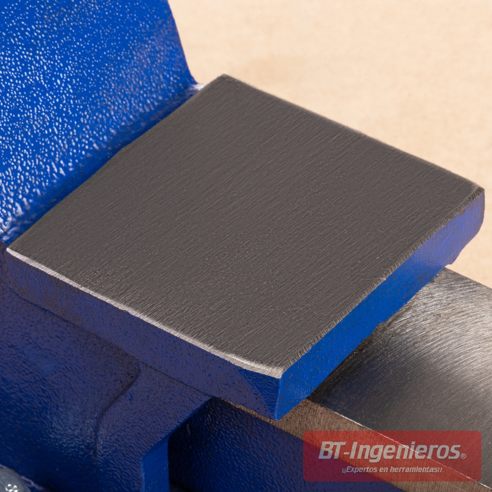 detalle yunque integrado en tornillo de banco hierro nodular