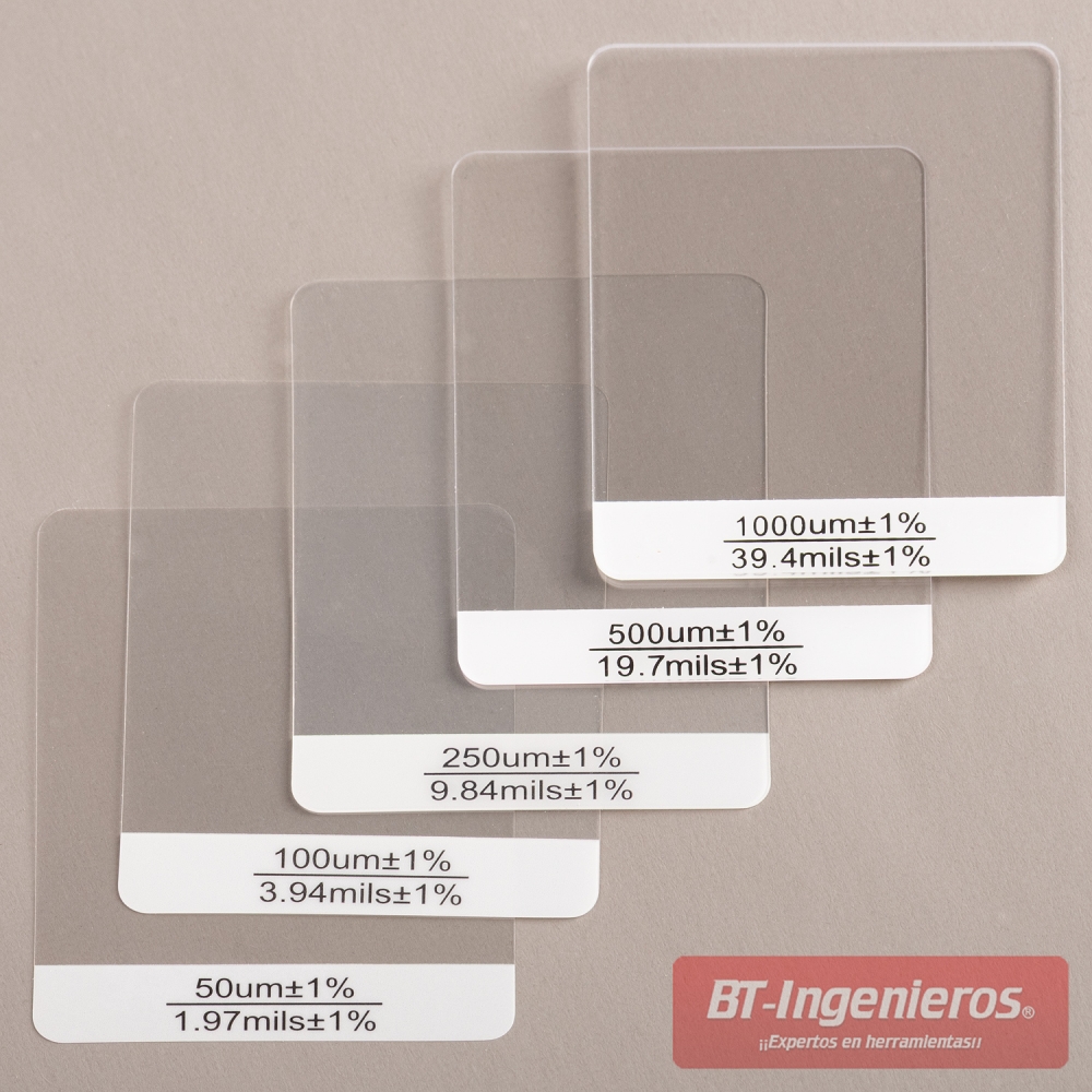 Láminas patrón de 50, 100, 250, 500 y 1000 µm mostradas para calibración del medidor de pintura