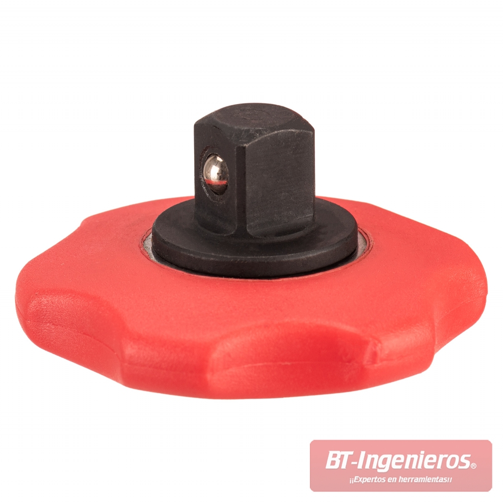 Detalle del cuadradillo macho de 3/8" con bola de retención para conectar vasos compatibles.