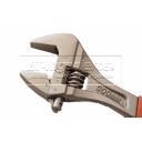 Llave inglesa ajustable.