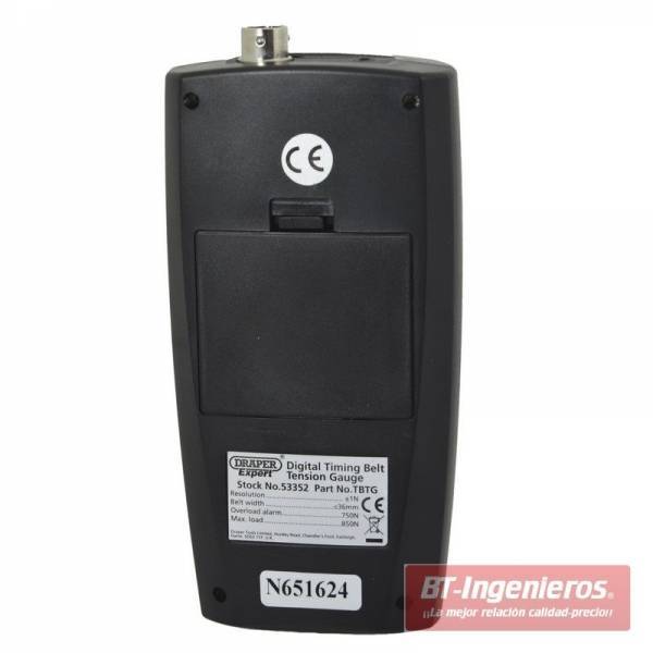 Funciona con 4 pilas de 1.5 V.